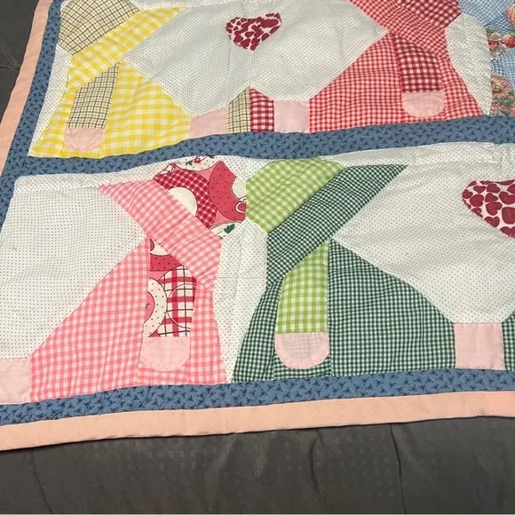 sun bonnet girl quilt 40" X 43" Multi Color With Pink Border Smallish Size